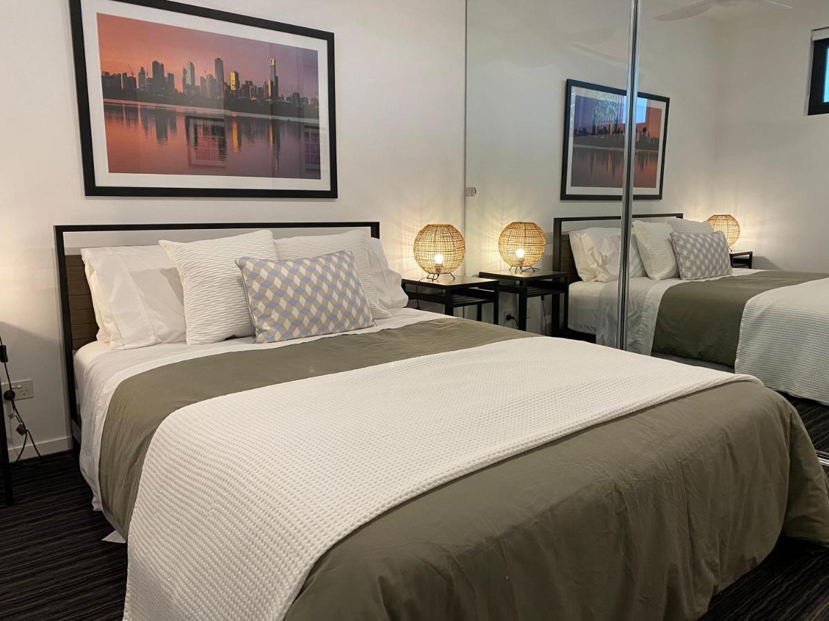 Modern Quiet 1 & 2 Bed Apt Opposite Albert Park Melbourne Esterno foto