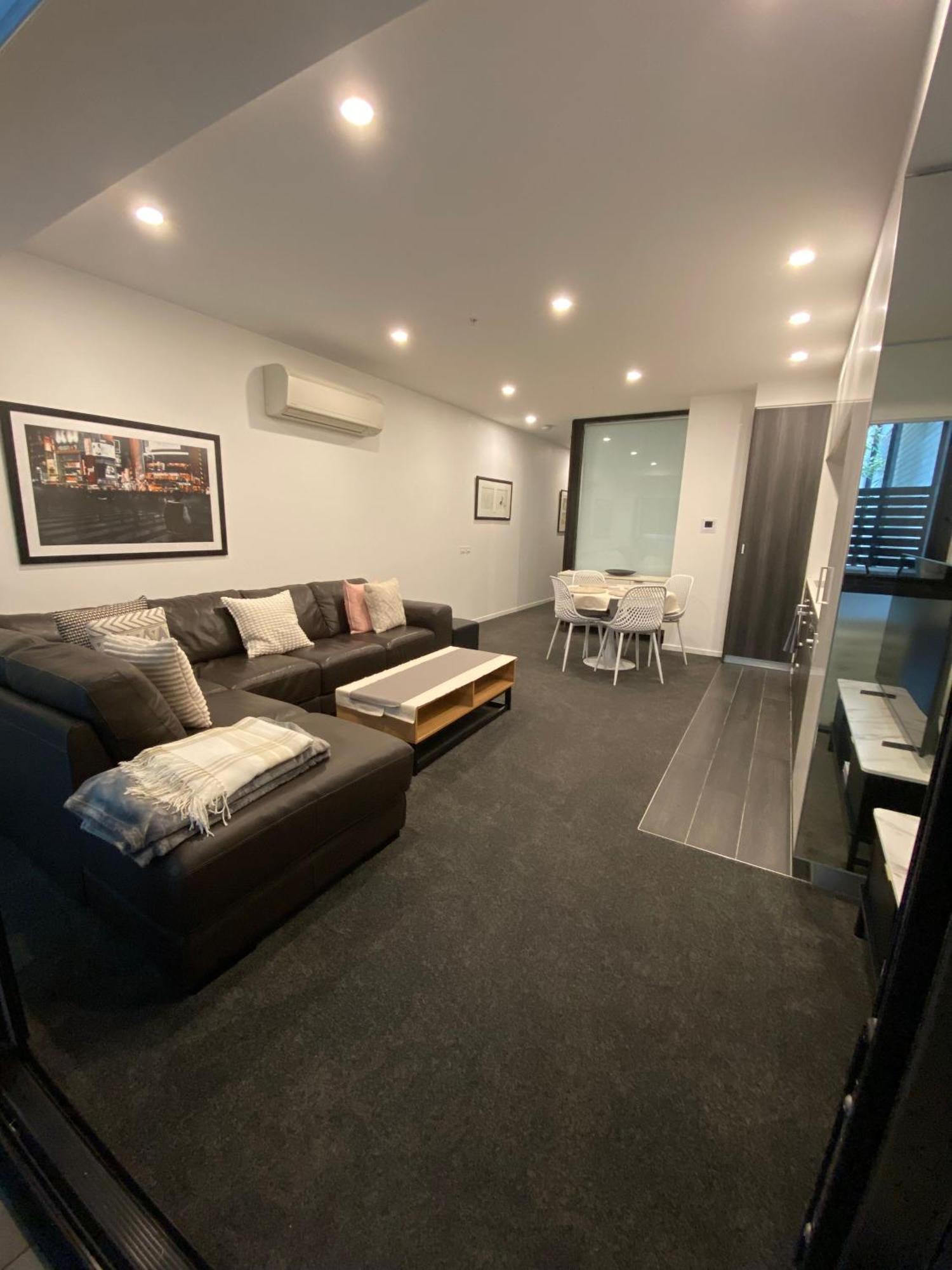 Modern Quiet 1 & 2 Bed Apt Opposite Albert Park Melbourne Esterno foto