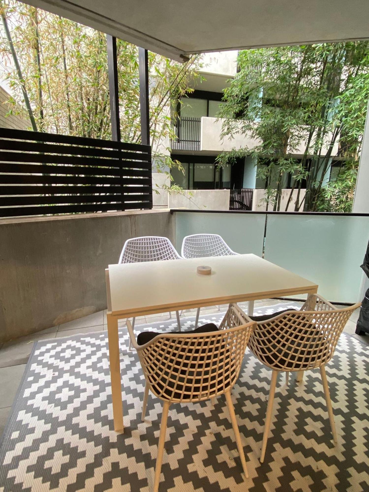 Modern Quiet 1 & 2 Bed Apt Opposite Albert Park Melbourne Esterno foto