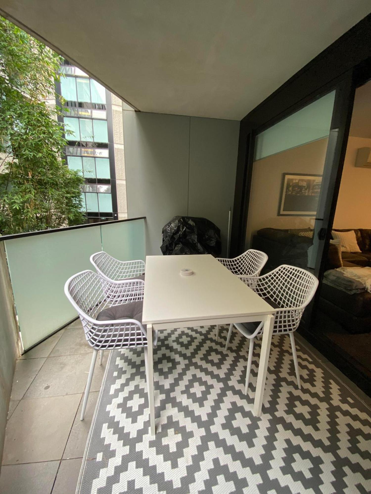 Modern Quiet 1 & 2 Bed Apt Opposite Albert Park Melbourne Esterno foto